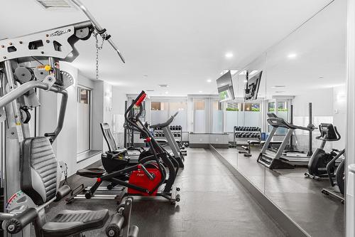 501-1152 Sunset Drive, Kelowna, BC - Indoor Photo Showing Gym Room