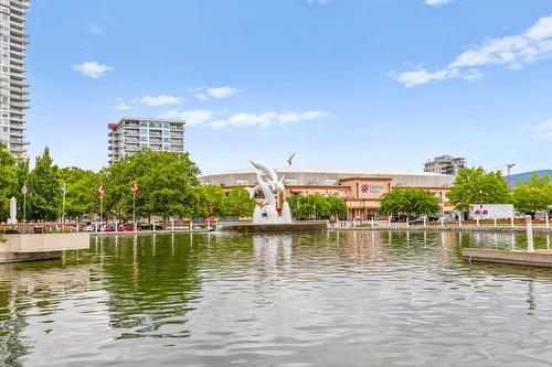 501-1152 Sunset Drive, Kelowna, BC - Outdoor With Body Of Water