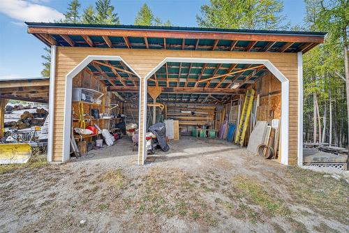 4620 38Th Avenue, Cranbrook, BC - Outdoor