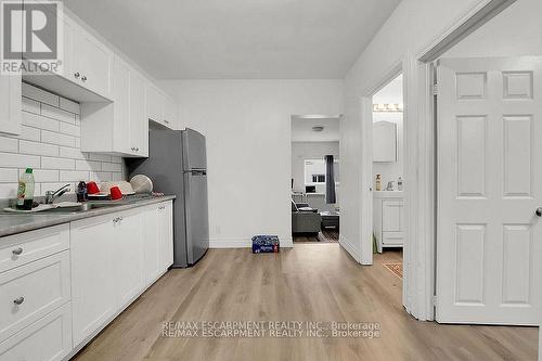43 Centre Street, St. Catharines, ON - Indoor Photo Showing Kitchen With Double Sink