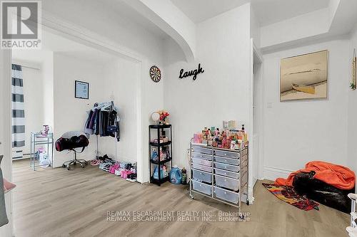 43 Centre Street, St. Catharines, ON - Indoor