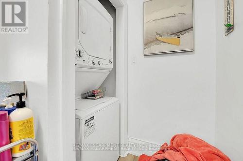 43 Centre Street, St. Catharines, ON - Indoor Photo Showing Laundry Room