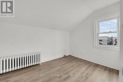 43 Centre Street, St. Catharines, ON - Indoor Photo Showing Other Room