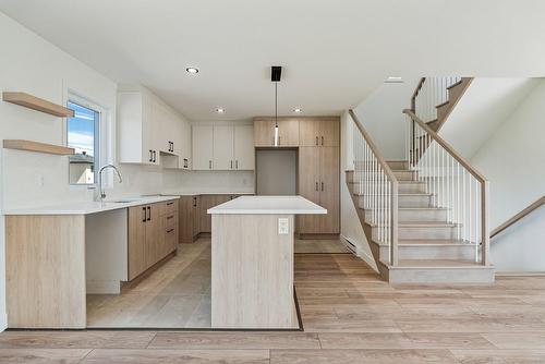 Kitchen - Rue Siméon-Drolet, Québec (Les Rivières), QC - Indoor Photo Showing Kitchen