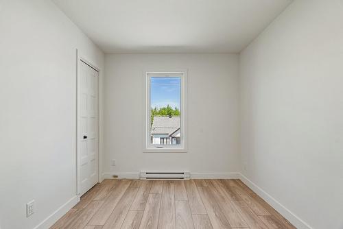 Bedroom - Rue Siméon-Drolet, Québec (Les Rivières), QC - Indoor Photo Showing Other Room