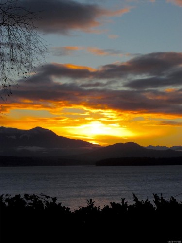 3 2Nd St, Sointula, BC 