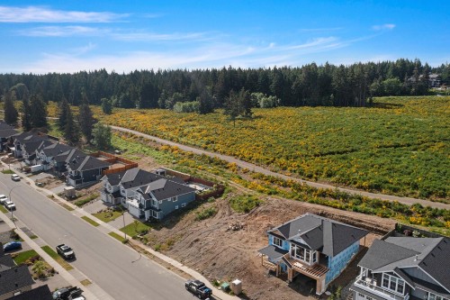 1423 Crown Isle Blvd, Courtenay, BC 