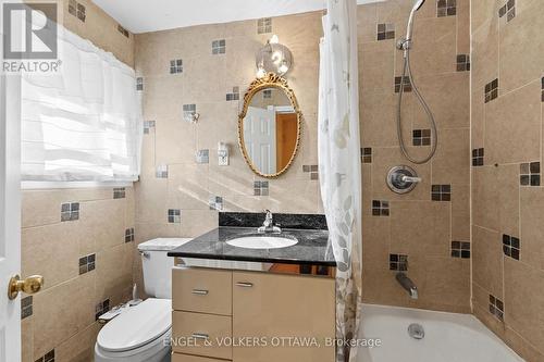 838 Borthwick Avenue, Ottawa, ON - Indoor Photo Showing Bathroom