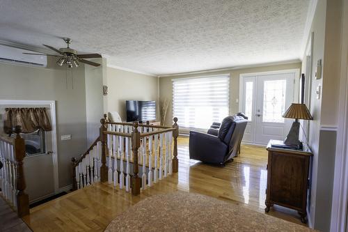 Living room - 111 Rue Bellevue, Roxton Falls, QC - Indoor