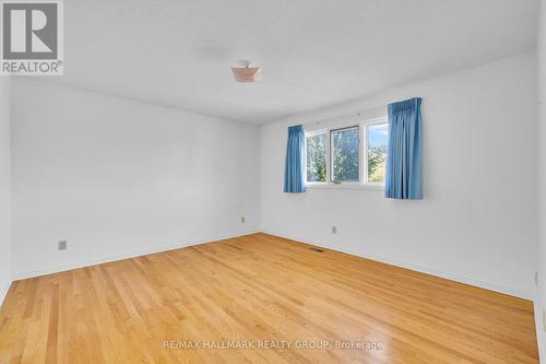 1396 Larose Avenue, Ottawa, ON - Indoor Photo Showing Other Room