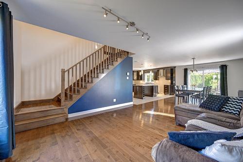 Overall view - 1055 Rue De La Forge, Saint-Hyacinthe, QC - Indoor Photo Showing Living Room