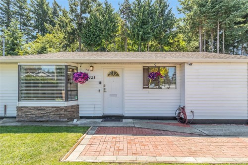 6421 Portsmouth Rd, Nanaimo, BC 