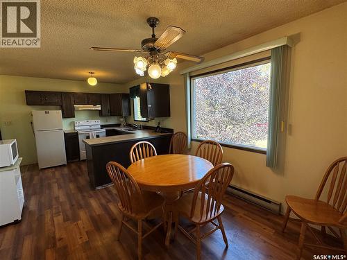 202 4Th Avenue, Landis, SK - Indoor Photo Showing Dining Room