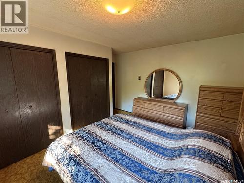 202 4Th Avenue, Landis, SK - Indoor Photo Showing Bedroom