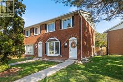 7 - 2700 BARTON STREET E  Hamilton, ON L8E 2J7