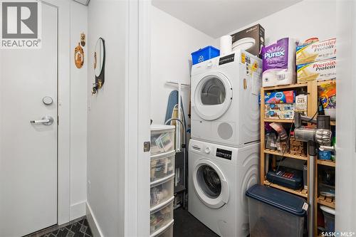 323 404 C Avenue, Saskatoon, SK - Indoor Photo Showing Laundry Room