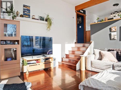 6879 217 Road, Dawson Creek, BC - Indoor