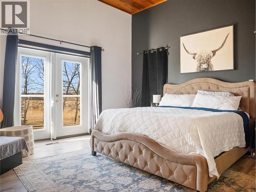 6879 217 Road, Dawson Creek, BC - Indoor Photo Showing Bedroom