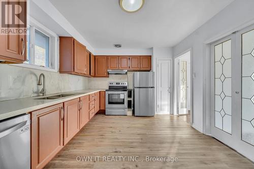 68 Campbell Drive, Brampton, ON - Indoor Photo Showing Kitchen With Double Sink