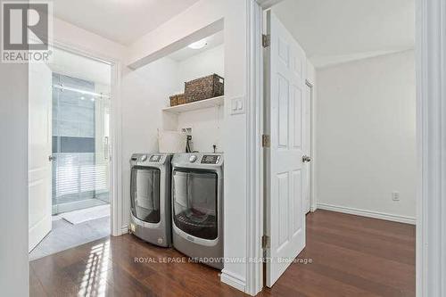 284 Ivon Avenue, Hamilton, ON - Indoor Photo Showing Laundry Room