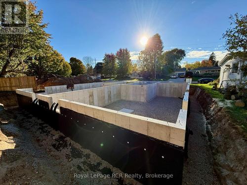 West View - Unit A - 88 Griffith Street, Brockton, ON - Outdoor