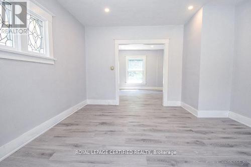 5810 Symmes Street, Niagara Falls, ON - Indoor Photo Showing Other Room