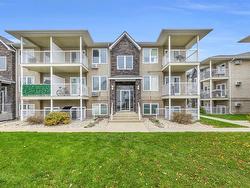 23 37 Willow Street  Mitchell, MB R5G 1J1