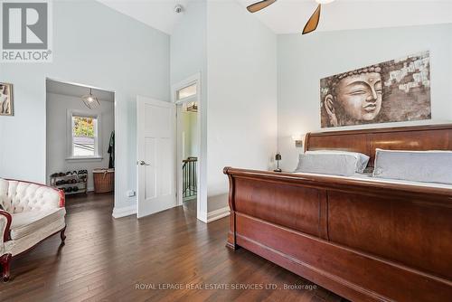 Primary Bedroom w/a Walk-In Closet with Built-Ins - 677 Greenwood Drive, Burlington, ON - Indoor