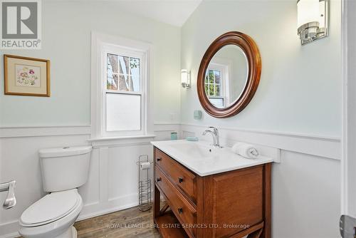 3-Piece Bath with Quartz Vanity & Freestanding Tub - 677 Greenwood Drive, Burlington, ON - Indoor Photo Showing Bathroom