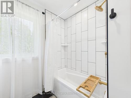 127 Hemlock Street, Huron-Kinloss, ON - Indoor Photo Showing Bathroom
