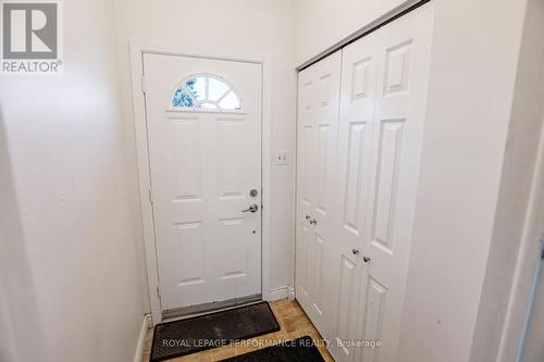 142 Meadowlands Drive W, Ottawa, ON - Indoor Photo Showing Other Room