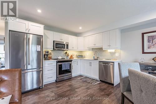 12 - 3194 Vivian Line 37 Line, Stratford, ON - Indoor Photo Showing Kitchen With Stainless Steel Kitchen With Upgraded Kitchen
