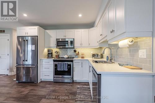 12 - 3194 Vivian Line 37 Line, Stratford, ON - Indoor Photo Showing Kitchen With Stainless Steel Kitchen With Upgraded Kitchen