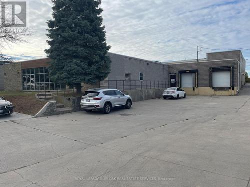 1090 Heritage Road, Burlington, ON 