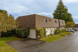 9-7675 East Saanich Rd  Central Saanich, BC V8M 1L9