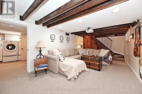 448 Timothy Street, Newmarket, ON - Indoor Photo Showing Laundry Room