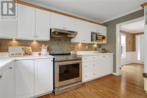 35 Crantham Crescent, Ottawa, ON - Indoor Photo Showing Kitchen