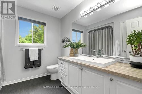 35 Crantham Crescent, Ottawa, ON - Indoor Photo Showing Bathroom