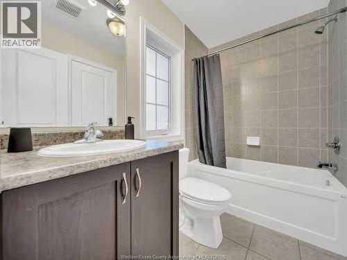 51 Merrybrook Trail, Brampton, ON - Indoor Photo Showing Bathroom