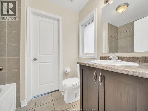 51 Merrybrook Trail, Brampton, ON - Indoor Photo Showing Bathroom