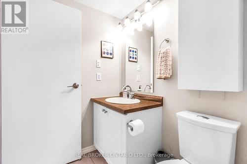 209 - 110 Forward Avenue, Ottawa, ON - Indoor Photo Showing Bathroom
