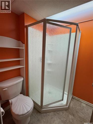 138 Thomson Avenue, Regina, SK - Indoor Photo Showing Bathroom