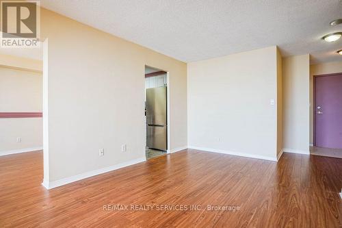 916 - 135 Hillcrest Avenue, Mississauga, ON - Indoor Photo Showing Other Room