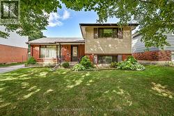 6 KIRKLAND AVENUE  Hamilton, ON L8V 3V9