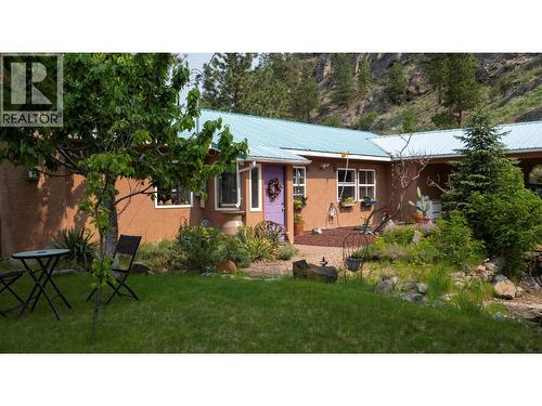 1200 Hwy 3, Osoyoos, BC - Outdoor