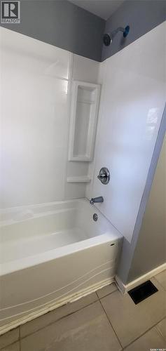 109 Cairo Street, Wolseley, SK - Indoor Photo Showing Bathroom
