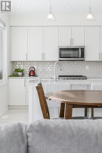 128 FARLEY ROAD  Centre Wellington (Fergus), ON N1M 0E8