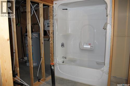 108 Erickson Street, Midale, SK - Indoor Photo Showing Bathroom