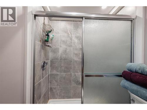 776 Dominion Street, Kamloops, BC - Indoor Photo Showing Bathroom