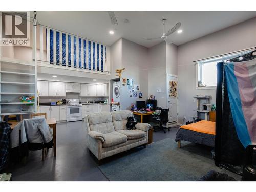 776 Dominion Street, Kamloops, BC - Indoor